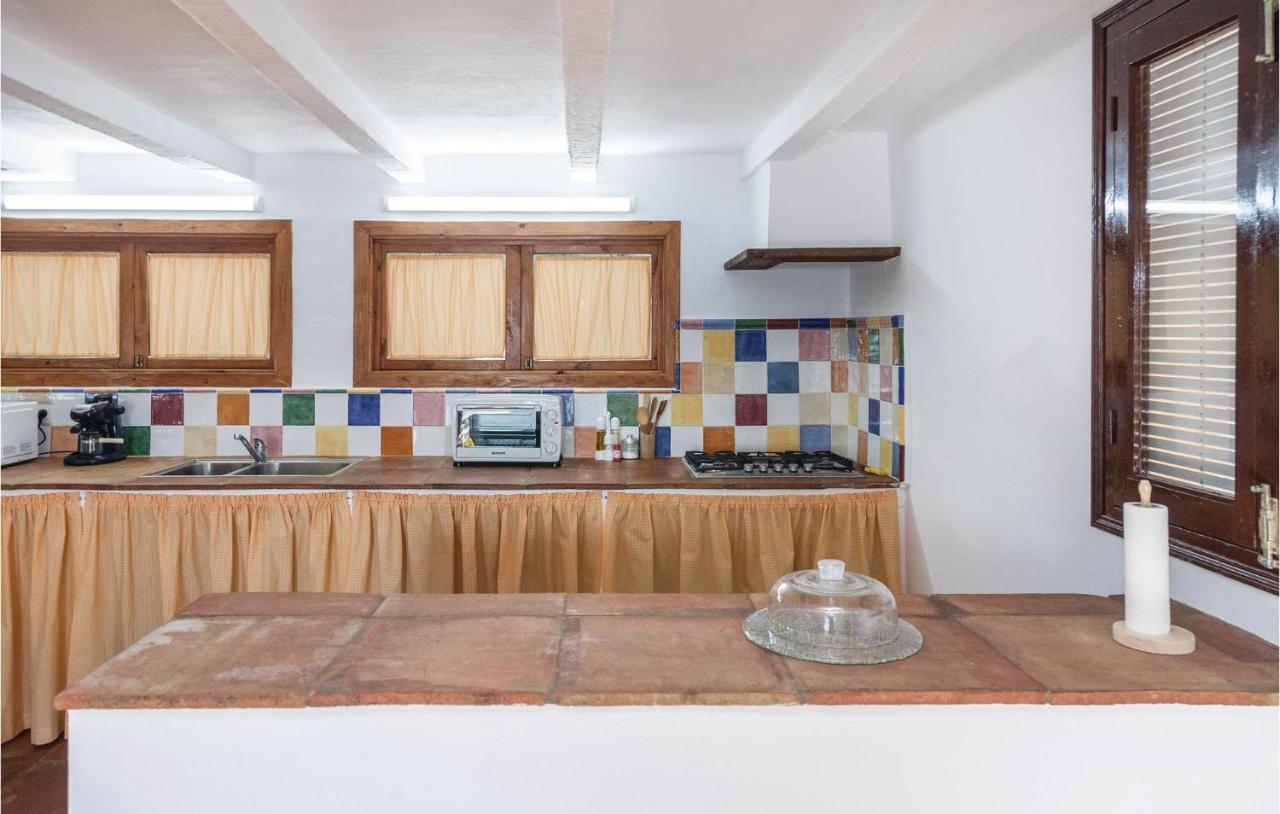 Awesome Home In Cadiz With Swimming Pool エル・ガストル エクステリア 写真