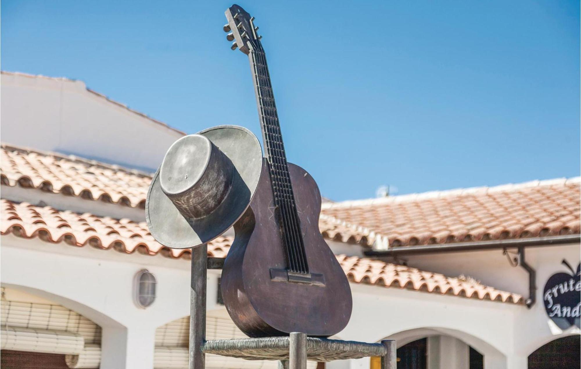 Awesome Home In Cadiz With Swimming Pool エル・ガストル エクステリア 写真